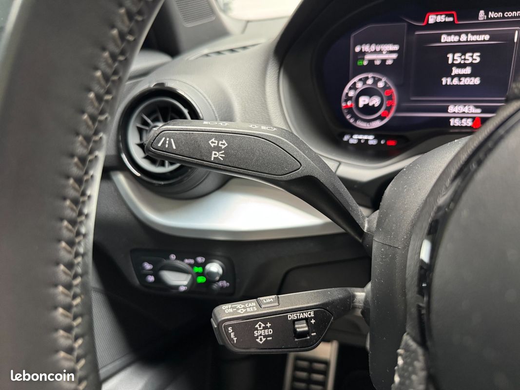 AUDI Q2 40 TFSI 190 S tronic 7 Quattro S Line + CARPLAY + TOIT OUVRANT + AFFICHAGE TETE HAUTE + SIÈGES CHAU (image 17)