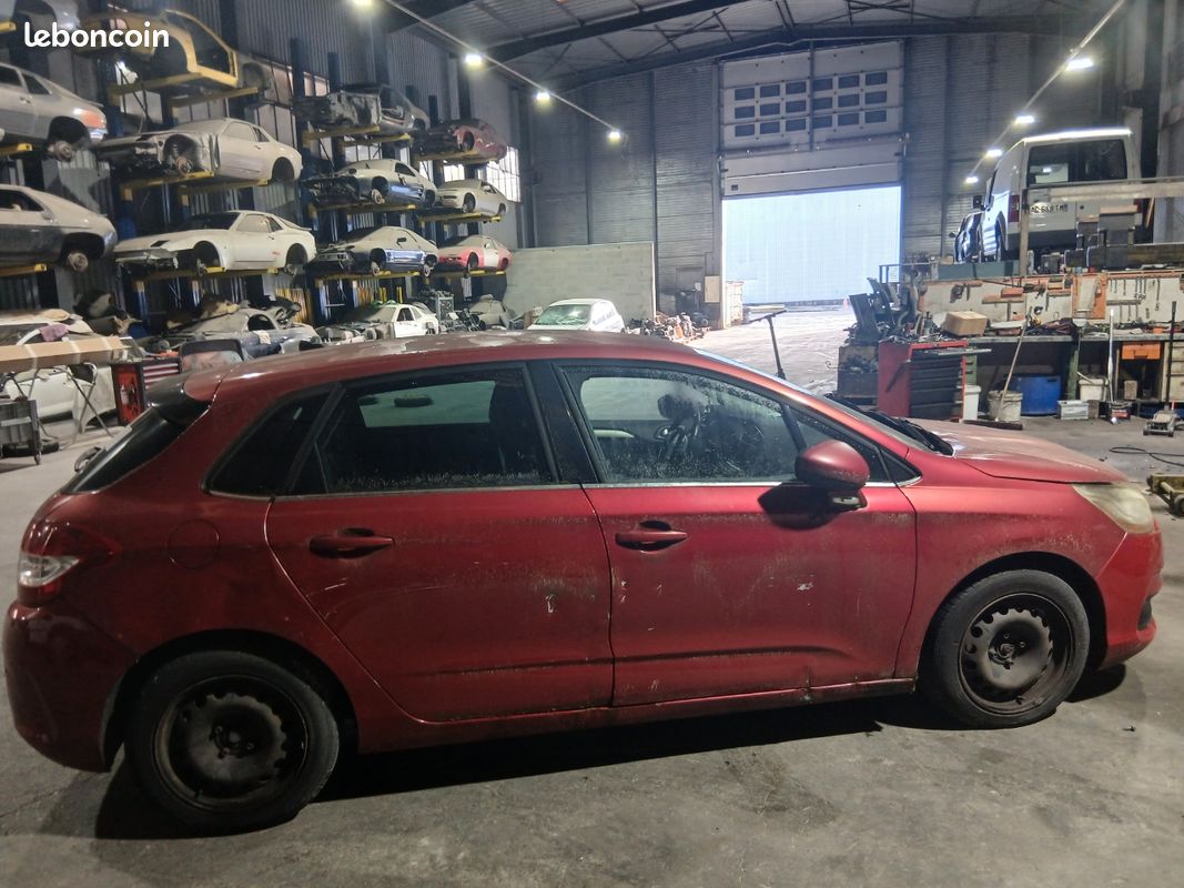 Vend pièces sur véhicule Citroën C4 2 1.6HDI 112cv 11/2011 (image 3)