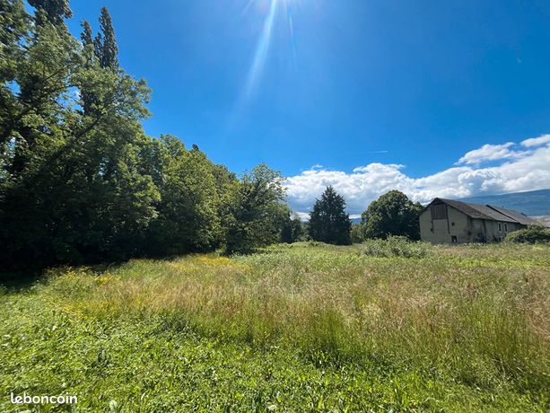 Terrain 1351 m² MERY