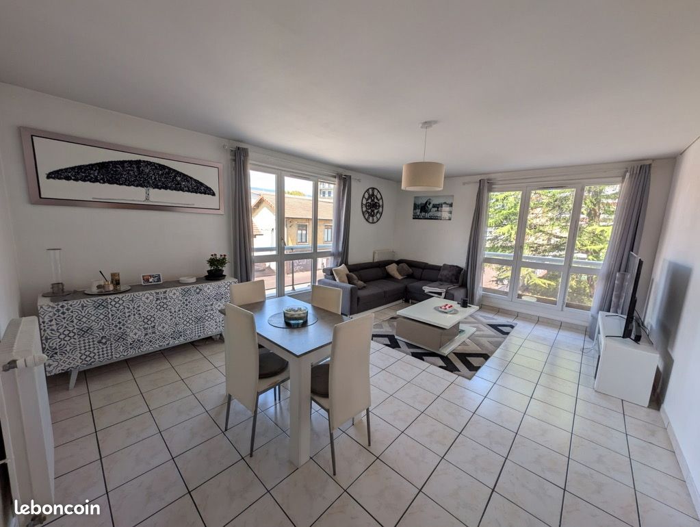 Appartement 4 pièces 71 m² · à Chambéry · 71 m² · 1 190 €