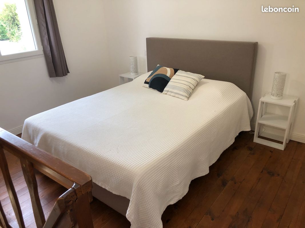 Gite 5 pers rénové, 1 chambre + 1 chambre en duplex, avec grande piscine partagée avec 2nd gîte et jardin en Provence (image 15)