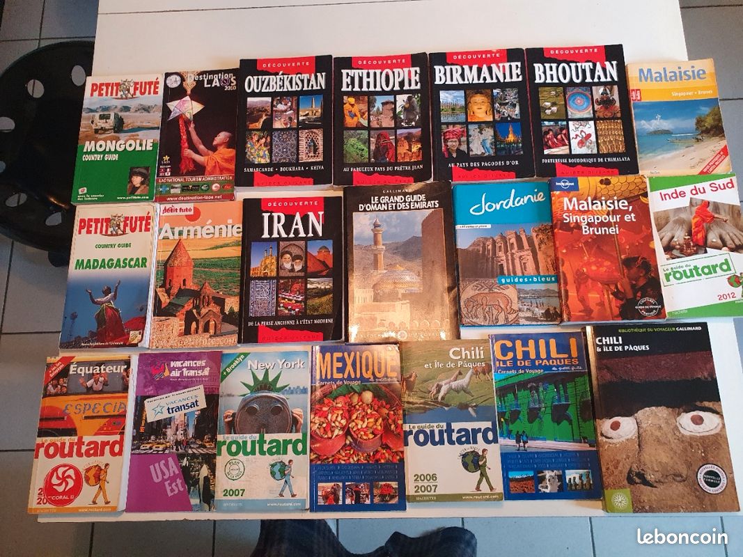 Lot de 21 Guides de Voyage du monde entier de 2000 à 2020 (image 1)