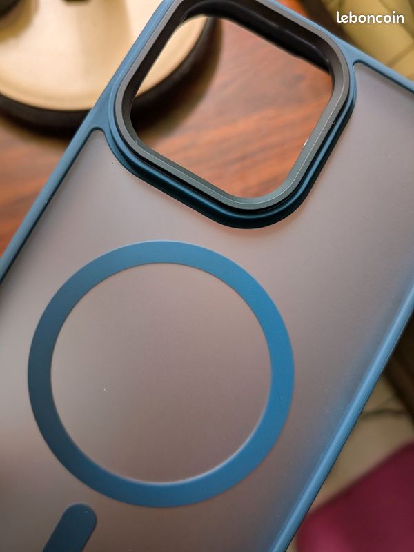 Coque Neuve Sous Blister MagSafe Translucide Dark Blue - iPhone 16 Pro Max (image 3)