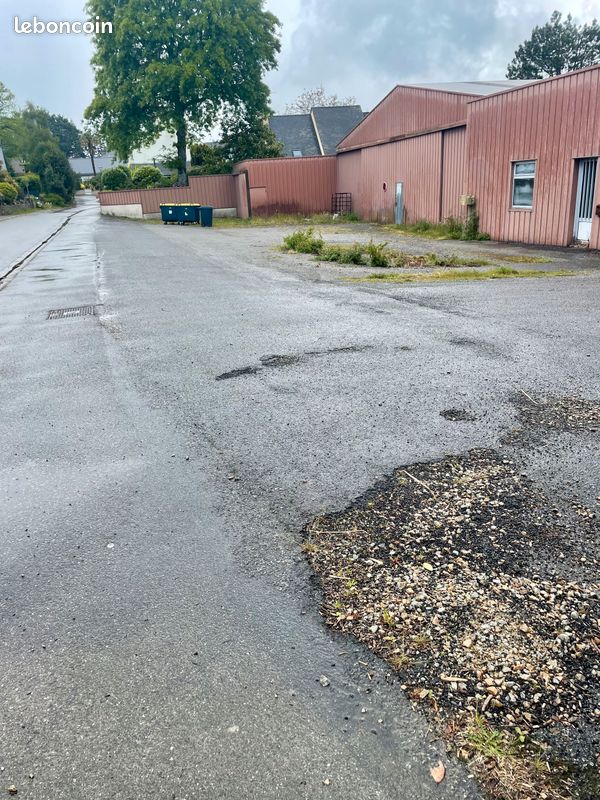 Hangar + Terrain · à Guidel · 400 000 €