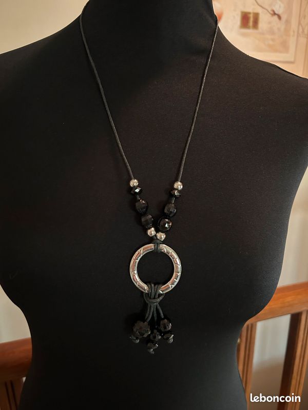 Collier fantaisie… C (image 3)