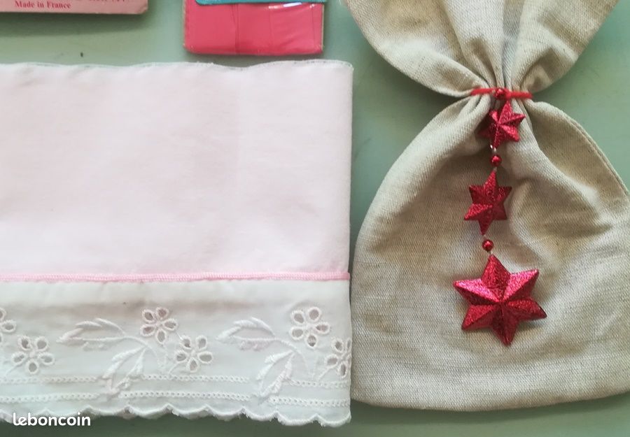 Lot rubans et broderie, pochette (image 2)
