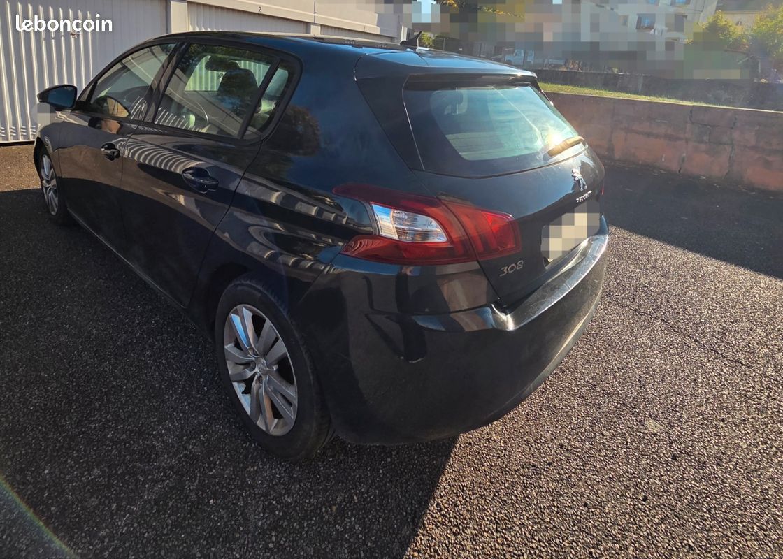 Peugeot 308 1.6 HDI 92ch - Voitures