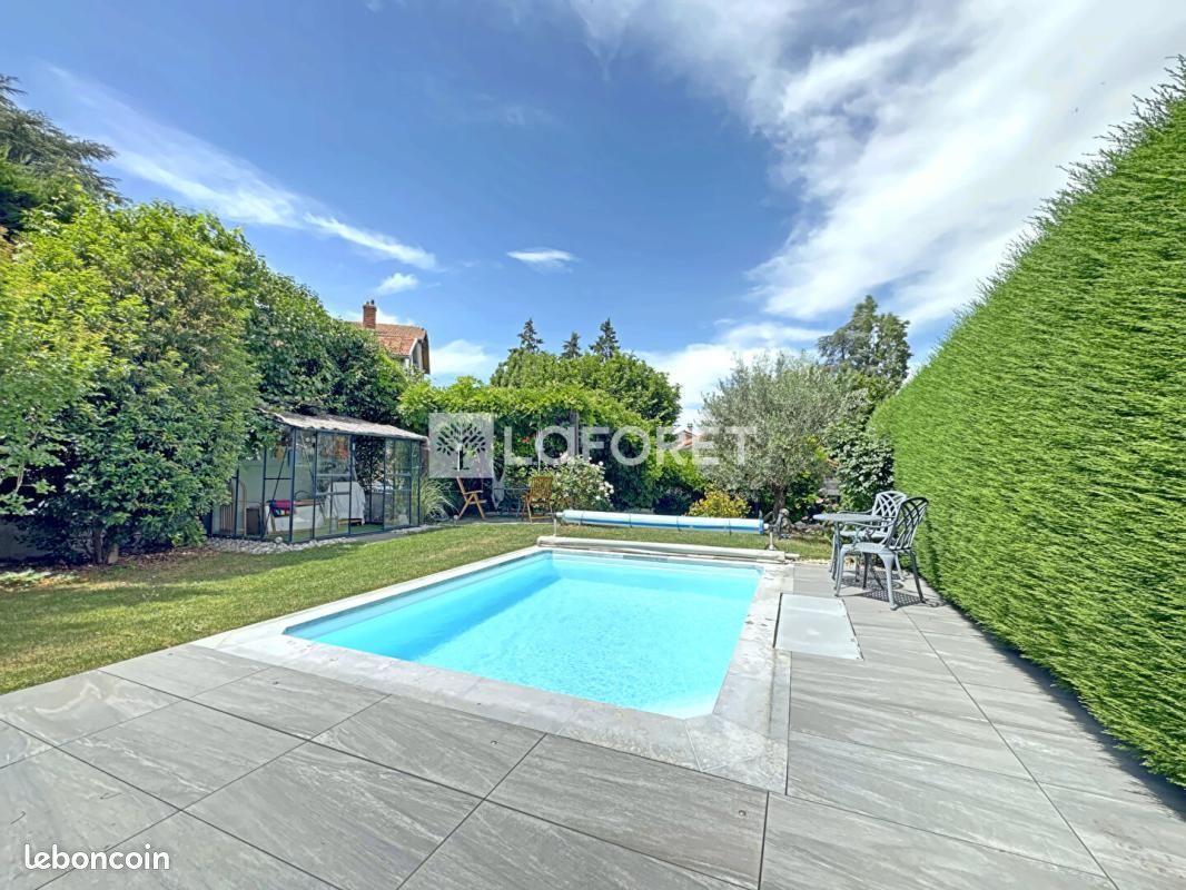 Maison 4 pièces 103 m² · à Saint-Étienne · 103 m² · 330 750 €