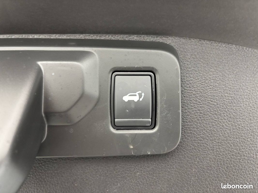 RENAULT Austral full hybrid E-Tech 200 ch Esprit Alpine (image 31)