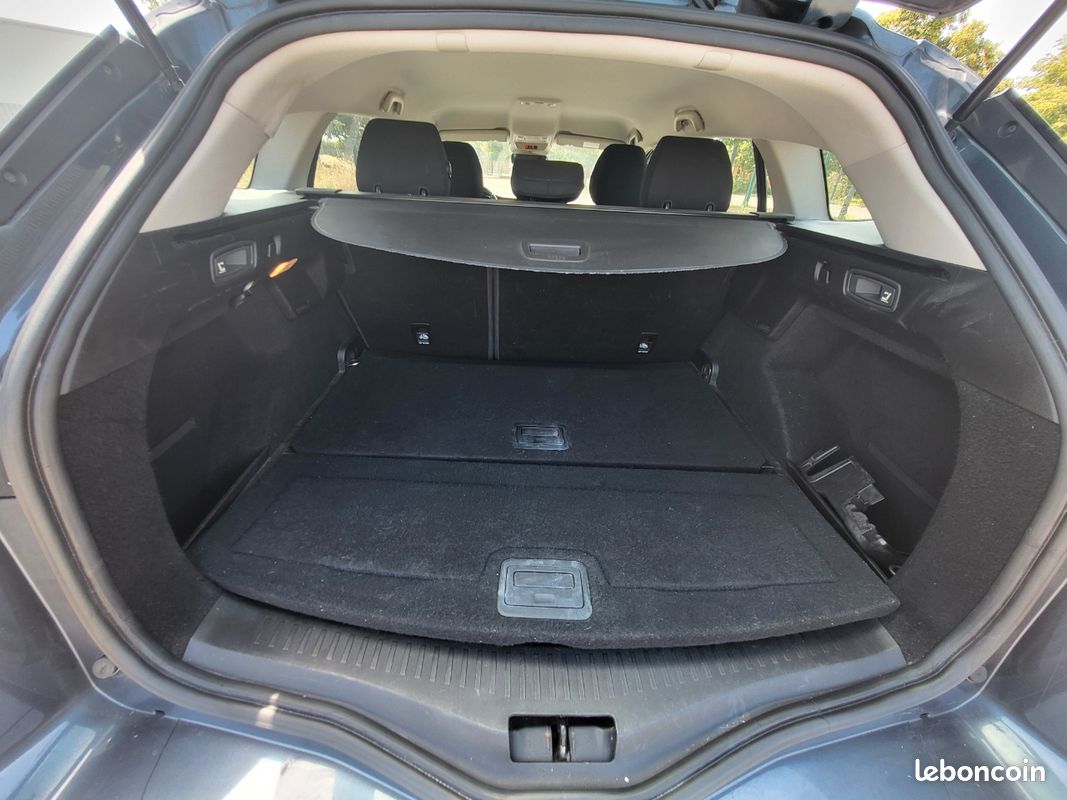 Renault Megane IV Estate 1.5 DCI 110 Business (image 10)