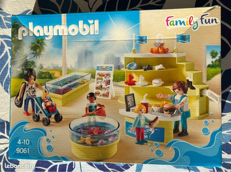 Playmobil Family Fun Aquarium 9061 (image 1)