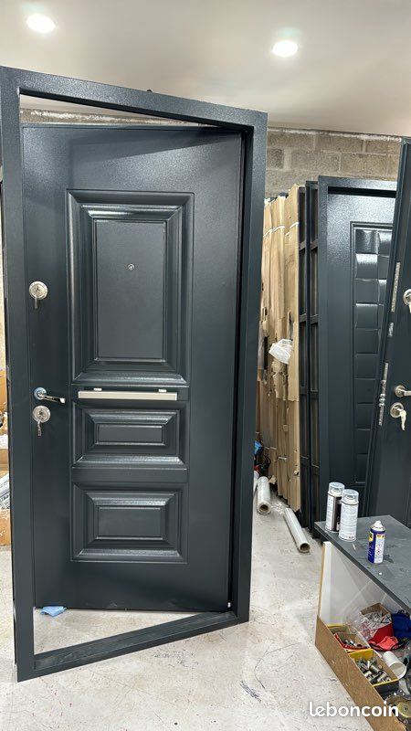 Porte D'entrée En Acier Vitrée Avec Inox H.207 X L.100 Cm Anthracite Poussant Gauche Covas