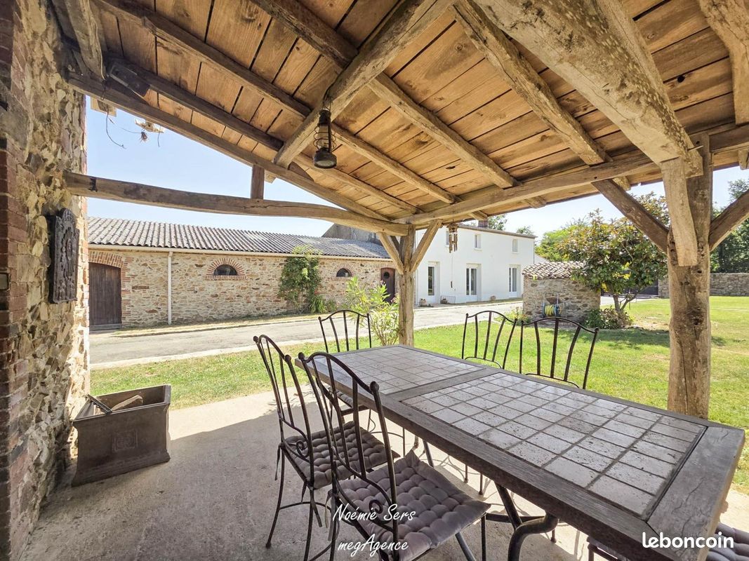 Maison 6 pièces 189 m² · à Cholet · 189 m² · 360 000 €
