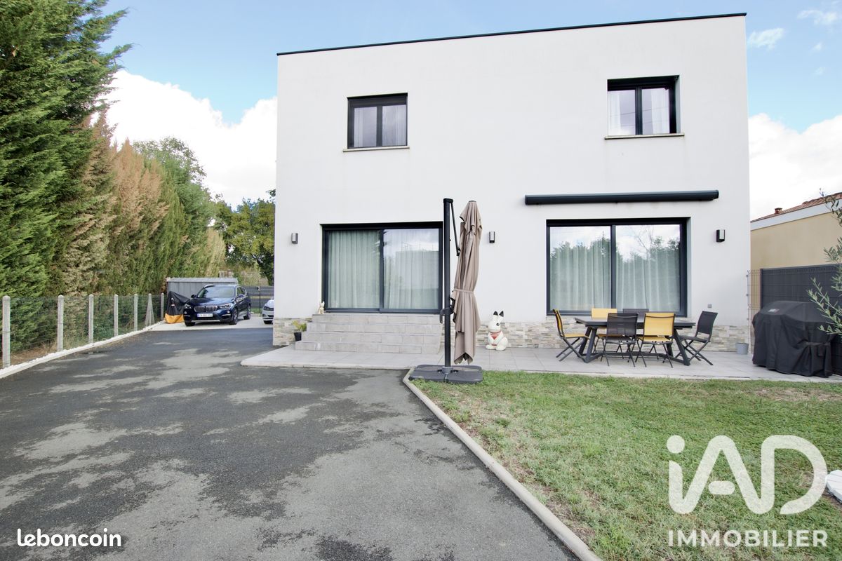 Maison 6 pièces 157 m² · à Bouliac · 157 m² · 459 000 €