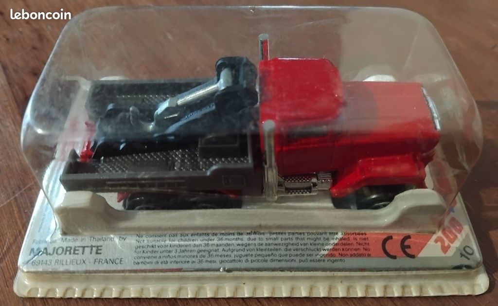 Francouzské autíčko MAJORETTE 228 DEPANNEUSE 1/62 auto assistance