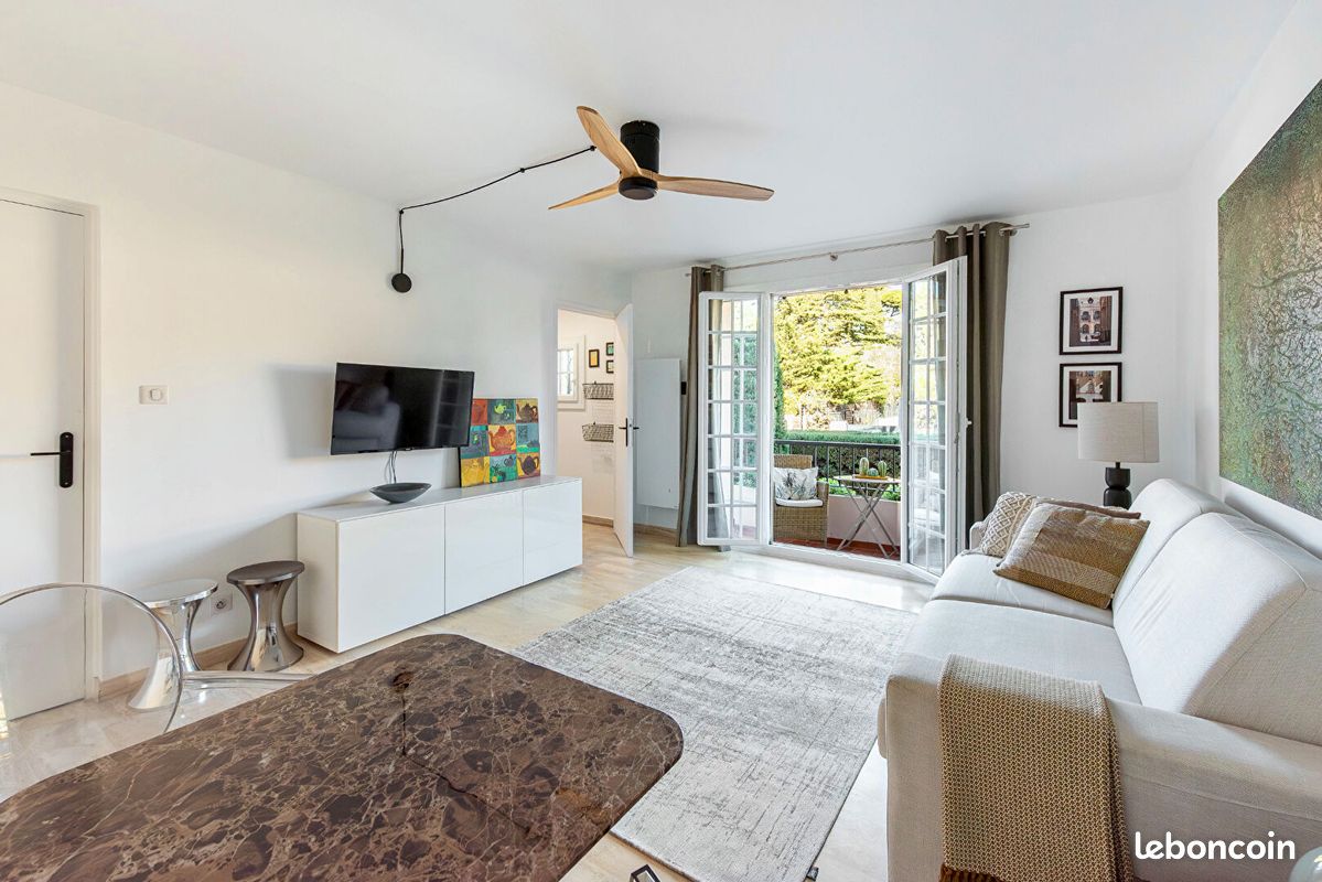 Appartement 1 pièce 27 m² · à Toulon · 27 m² · 690 €