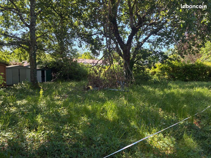 Terrain à bâtir 437 m² libre construction– Andernos-les-Bains – Quartier calme et recherché · 195 000 €