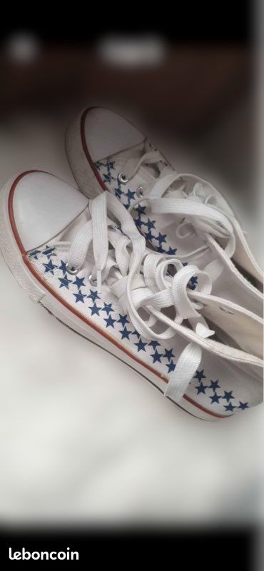 Converse (image 1)