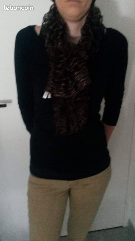 Foulard de style dentelles (image 1)