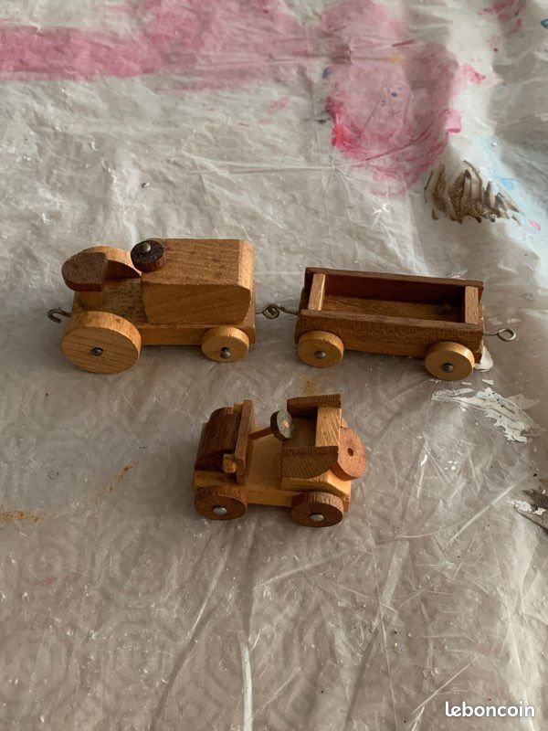 Petit train et voiture en bois, roulants (image 1)