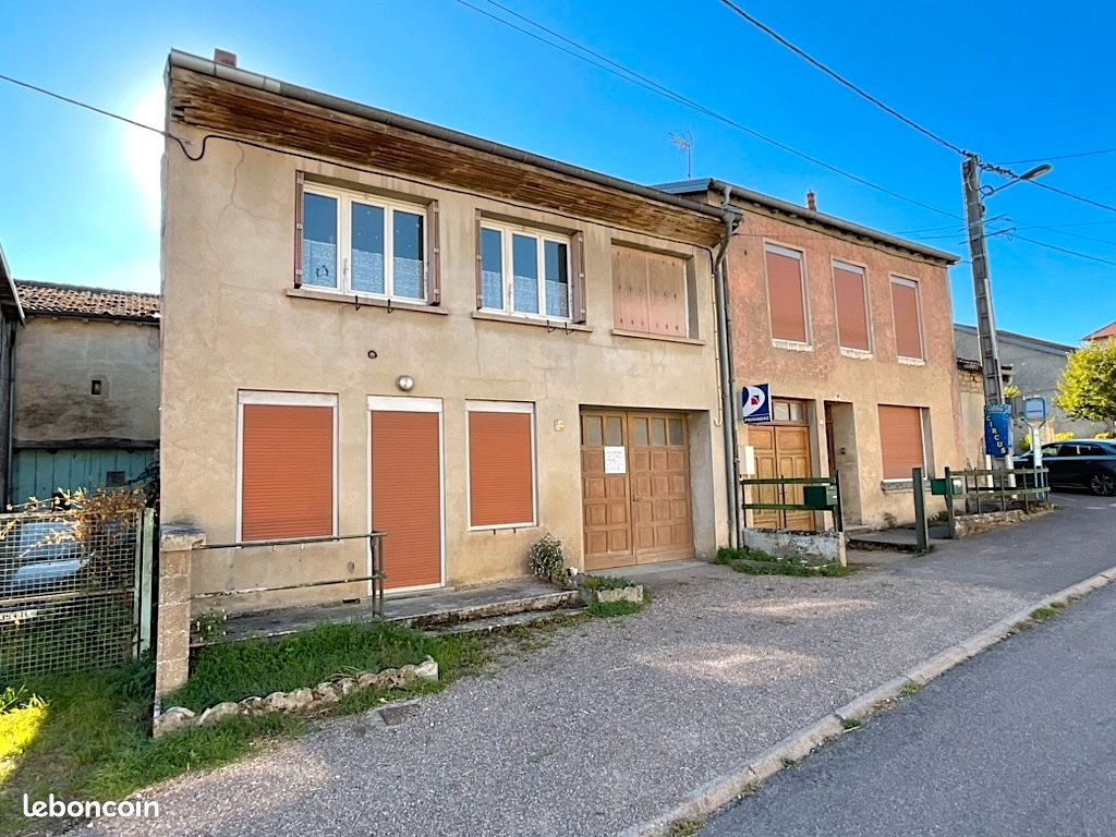 Maison 6 pièces 239 m² · à Blondefontaine · 239 m² · 100 000 €