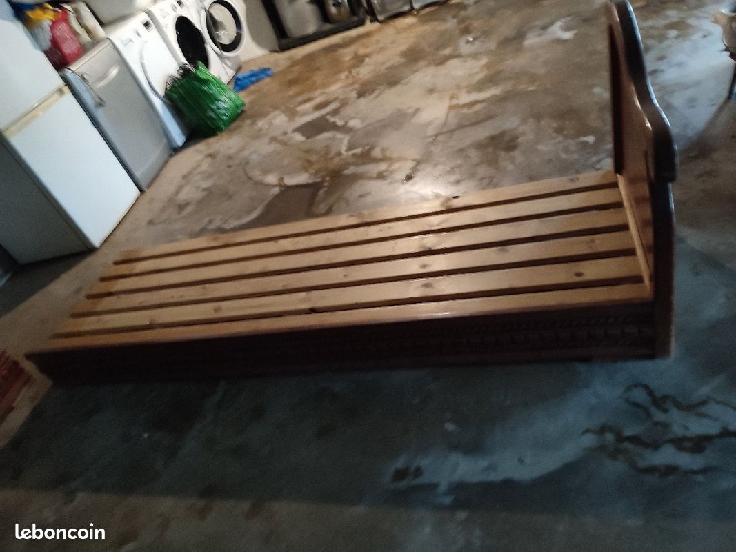 Banquette (image 1)