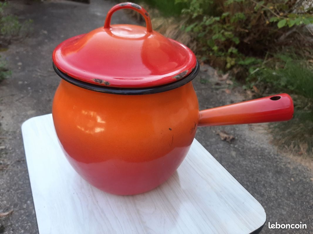 Ancien pot à épices en tôle émaillée Café décor Lustucru – La Roue du Passé