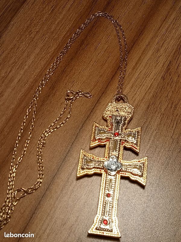 Chaîne Pendentif Croix Ancienne Vintage – Longueur 40cm – Occasion
