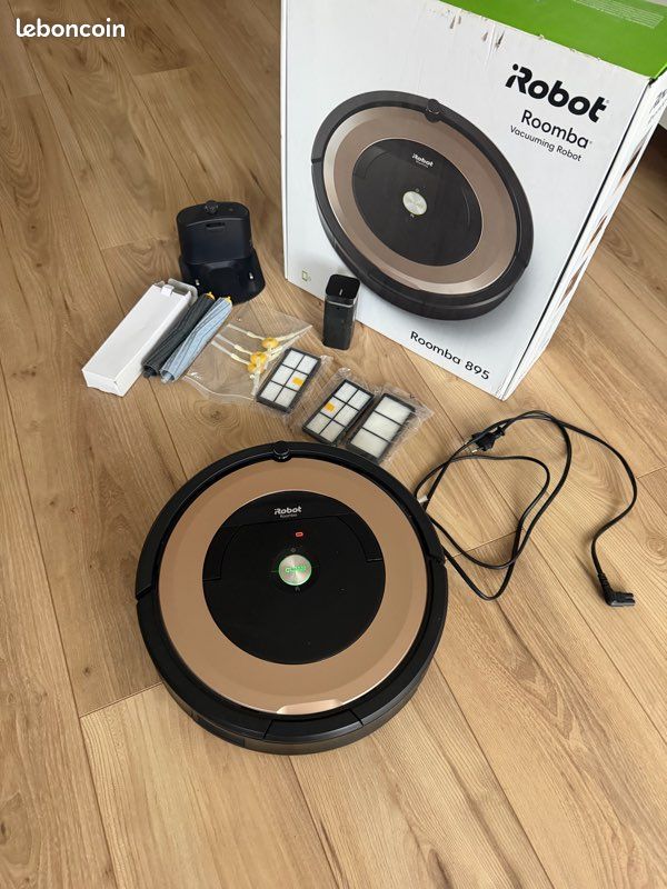 Roomba 895 (image 1)