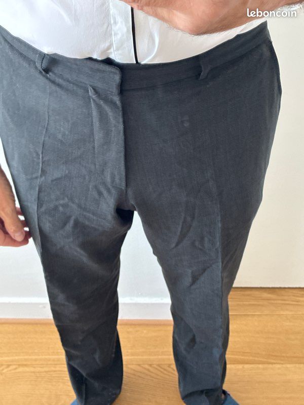 Pantalon Hugo Boss t 44 (image 1)