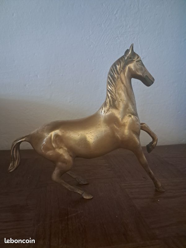 Statuette cheval dorée (image 3)