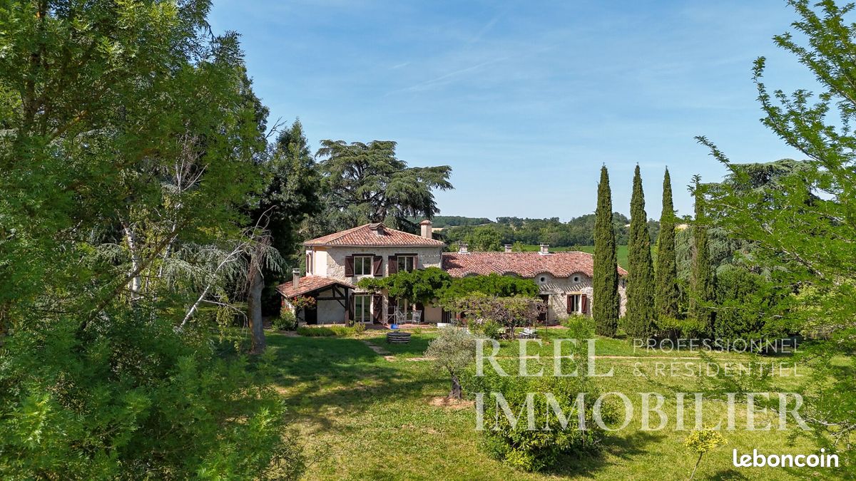 Maison 13 pièces 480 m² · à Castéra-Verduzan · 480 m² · 705 000 €