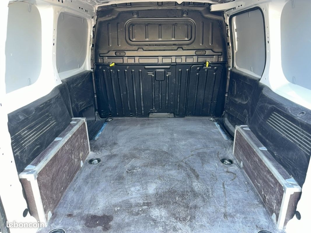 Peugeot Partner (3) Taille M 650kg BlueHDi 100 BVM6 / pack Premium Connect (image 10)