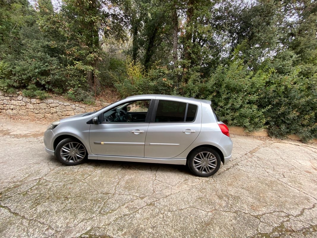 Renault Clio 3 GT 1.6 128 ch