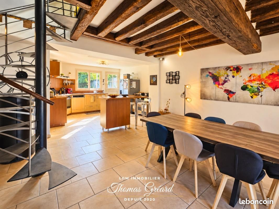 Maison 5 pièces 161 m² · à Morée · 161 m² · 180 000 €