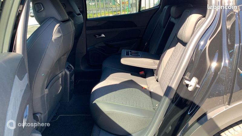 Peugeot 408 Hybrid 145ch GT e-DCS6 (image 13)