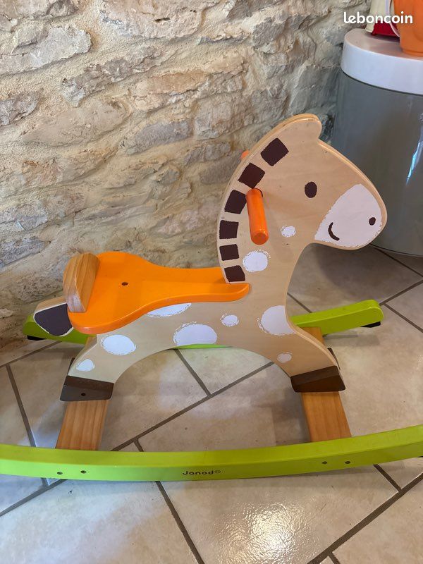 Cheval à bascule (image 2)