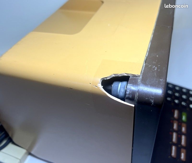 Minitel 1B Telic Alcatel 1ère génération en état de marche - boitier cassé sur un angle (image 3)
