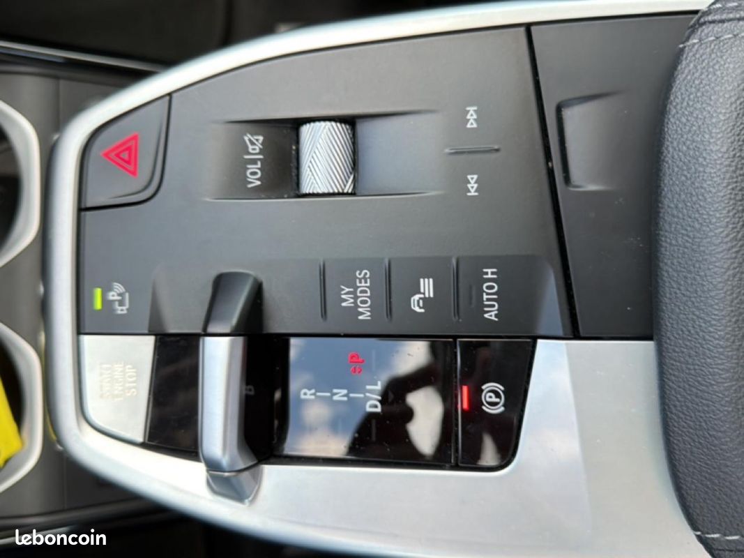 BMW X1 (u11) sdrive18i 136 xline (image 31)