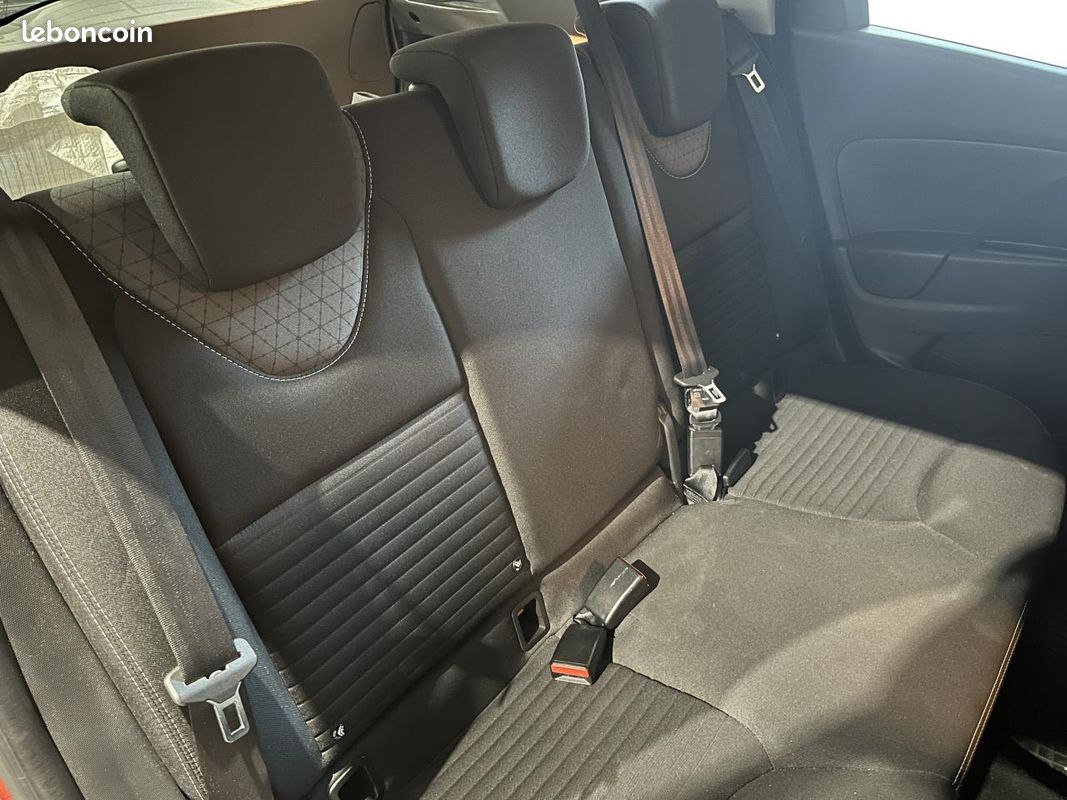 RENAULT CLIO Clio Estate 0.9L TCe - 90CH Intens - REGULATEUR - NAVIGATION - CLIM AUTO (image 7)
