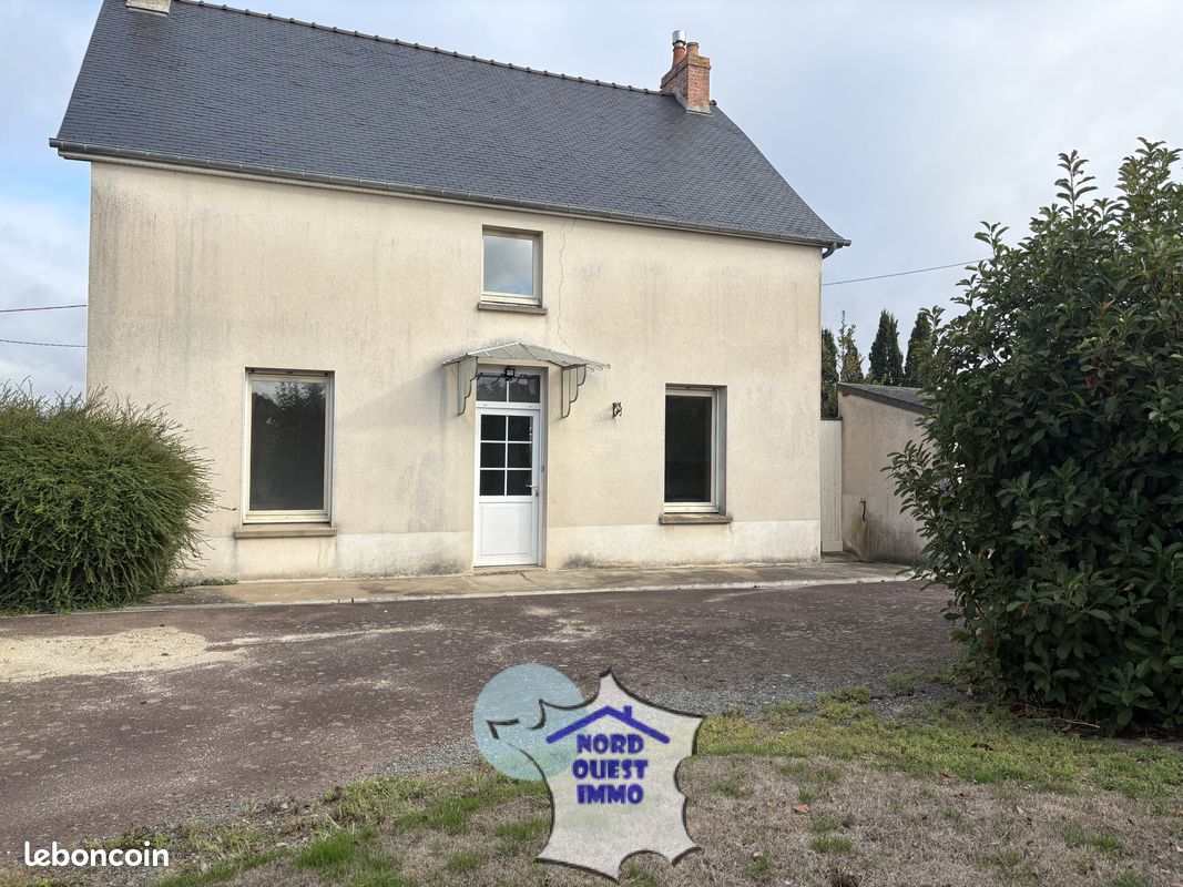 Maison 8 pièces 131 m² · à Ambrières-les-Vallées · 131 m² · 86 900 €