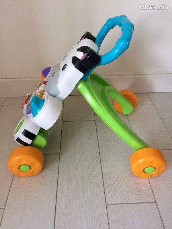 Trotteur fisher price (image 2)