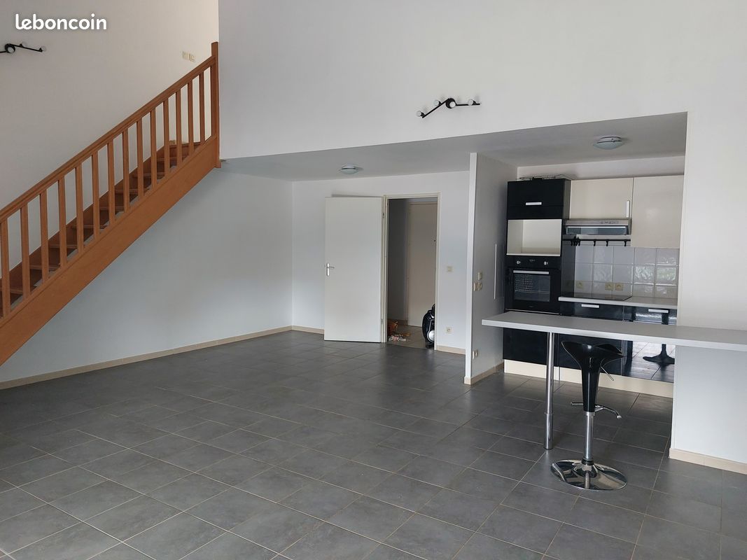 Appartement 3 pièces 85 m² · à Aubenas · 85 m² · 872 €/mois