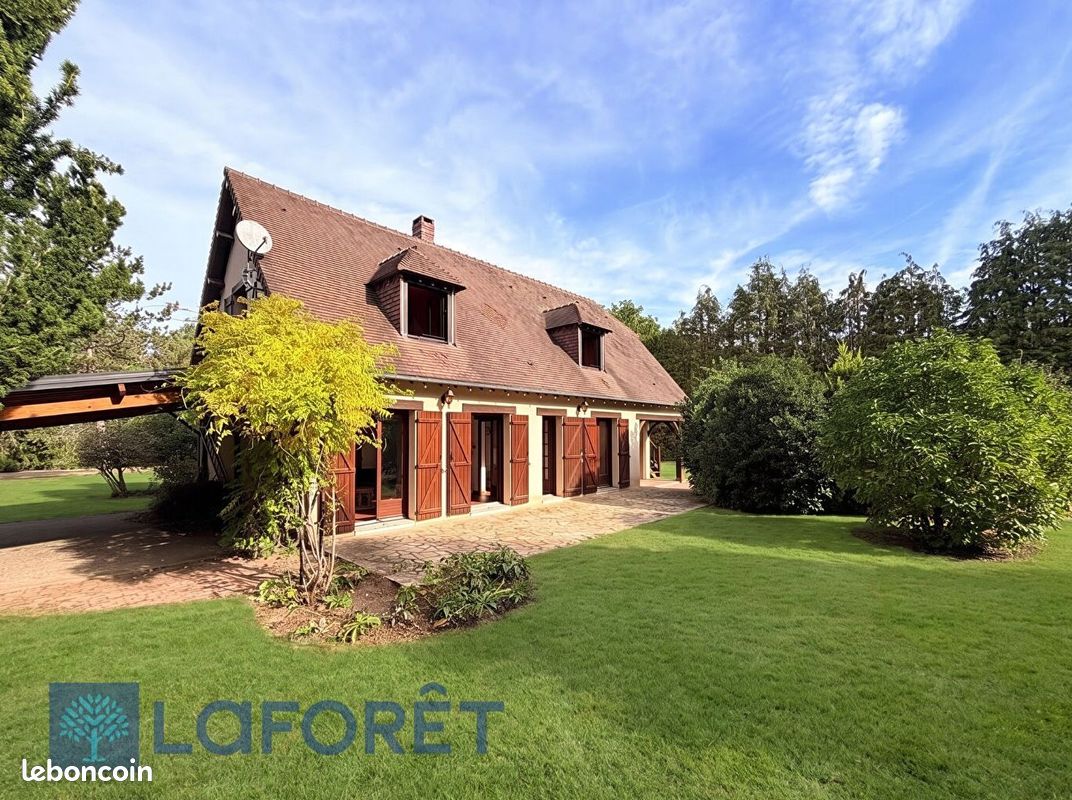 Maison 6 pièces 125 m² · à La Houssaye · 125 m² · 244 000 €