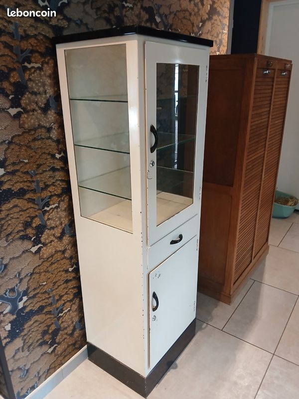 Vitrine medicale vintage (image 2)
