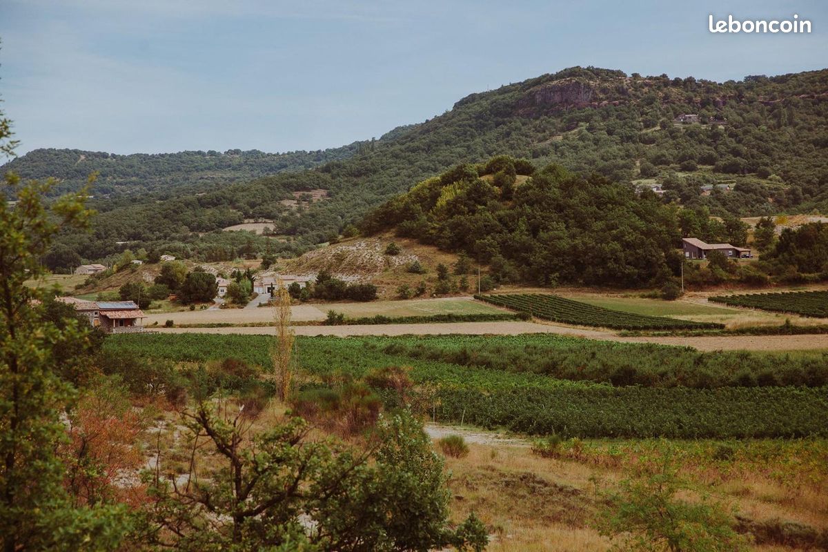 Terrain a batir a Lussas (Ardèche) · 180 000 €