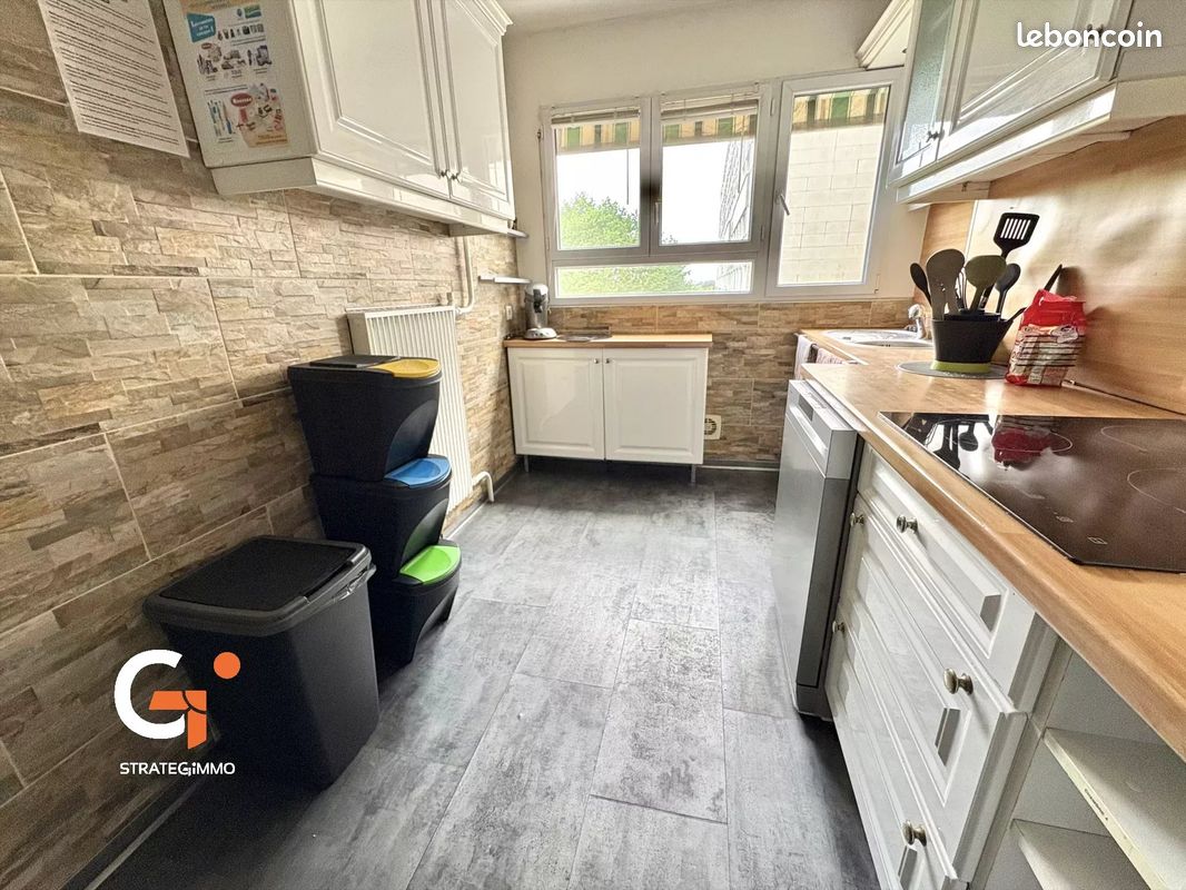 Appartement a louer mont-saint-aignan - 5 pièce(s) - 12 m2 - Surfyn