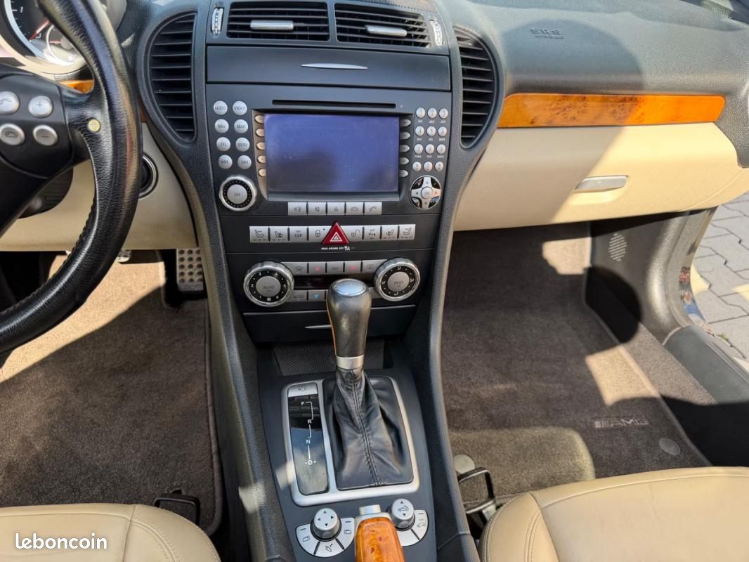 Mercedes SLK 55 AMG Roadster 360ch - 1 ère main Navi Sièges chauffants Pneus été (image 17)