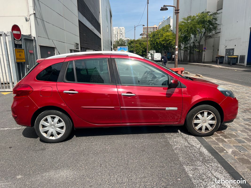 ⭐️⭐️⭐️⭐️⭐️ magnifique renault clio iii (2) estate 1.2 75 expression clim ( clim, vitre electrique, direction assitee, etc...... ) full suivi renault (image 5)