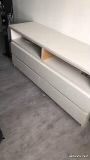Commode (image 1)